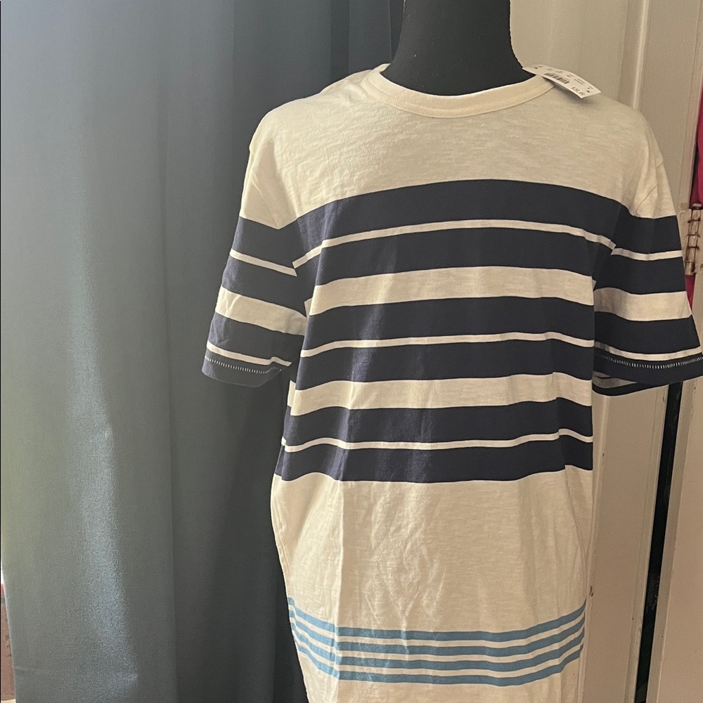 J. Crew men’s medium Navy and White Striped Short Sleeve Crew Tee